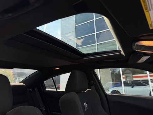 Used 2022 Dodge Charger Scat Pack image 17