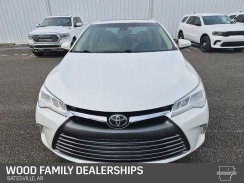Used 2017 Toyota Camry XLE image 5