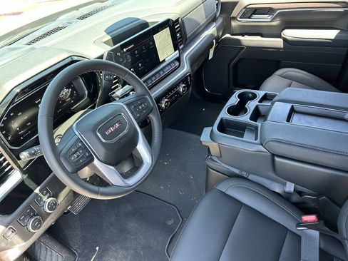 New 2026 GMC Sierra 2500 SLT AWD/4WD image 10
