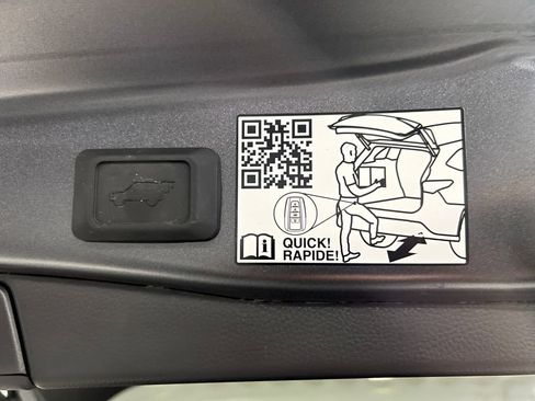 Used 2023 Toyota RAV4 Limited image 47