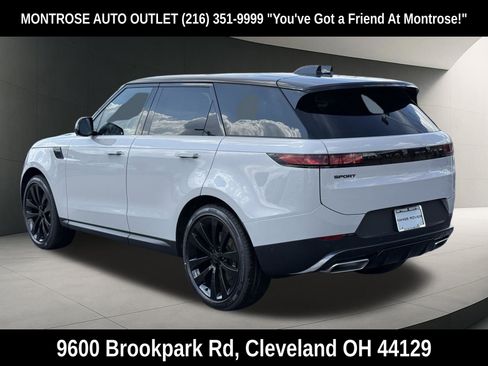 New 2026 Land Rover Range Rover Sport SE AWD/4WD image 3