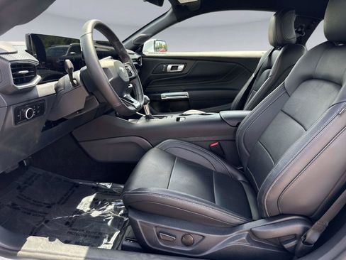 Used 2026 Ford Mustang Premium RWD image 16