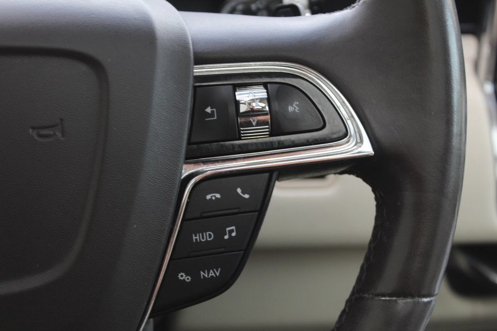 Used 2019 Lincoln Navigator Reserve w/ Cargo Package AWD/4WD image 25