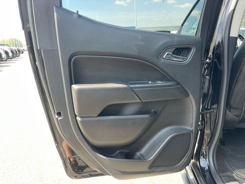 Used 2020 Chevrolet Colorado ZR2 w/ ZR2 Midnight Special Edition AWD/4WD image 26