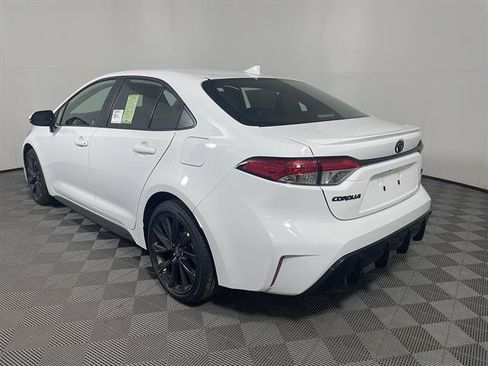 New 2026 Toyota Corolla SE w/ SE Package FWD image 5