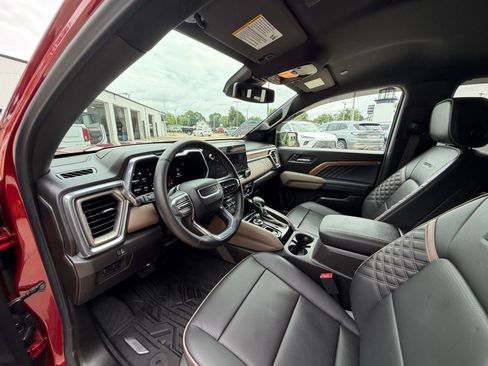 Used 2026 GMC Canyon Denali AWD/4WD image 11