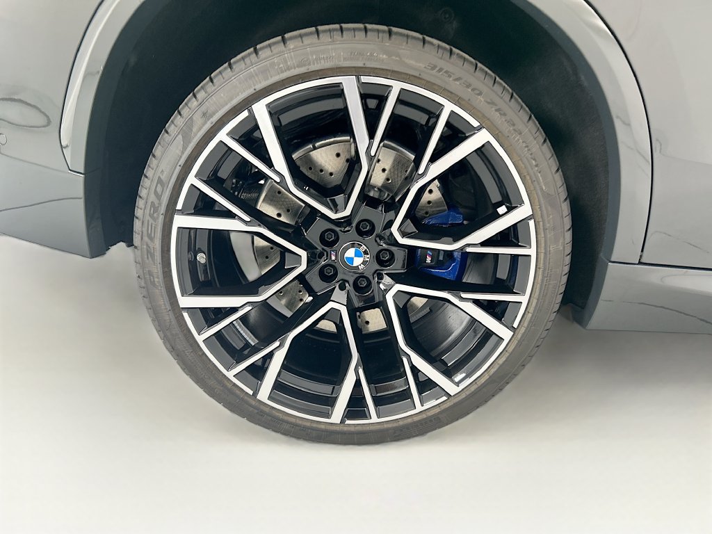 New 2026 BMW X5 M Competition w/ Executive Package AWD/4WD image 32