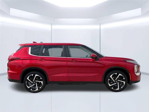 Used 2022 Mitsubishi Outlander ES AWD/4WD image 6