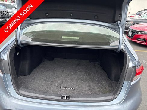 Used 2022 Toyota Corolla LE w/ Carpet Mat Package (TMS) FWD image 10