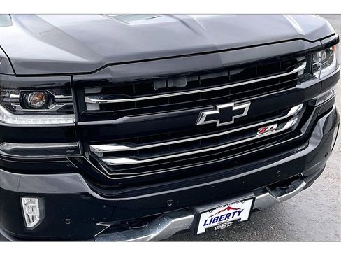 Used 2017 Chevrolet Silverado 1500 LTZ image 27