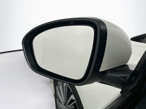 Used 2024 Nissan Altima 2.5 SL FWD image 16