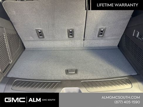 New 2026 GMC Yukon Elevation image 20