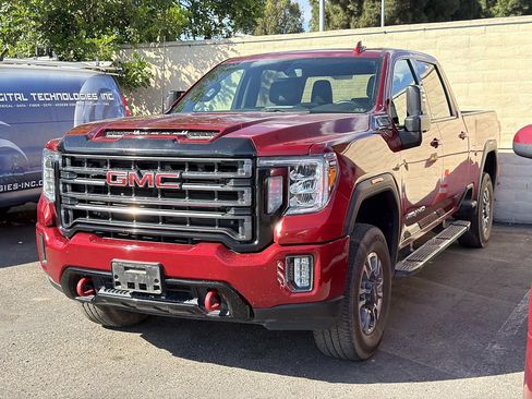 Used 2021 GMC Sierra 2500 AT4 AWD/4WD image 3