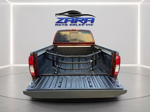 Used 2017 Nissan Frontier SV w/ SV Value Truck Package image 6