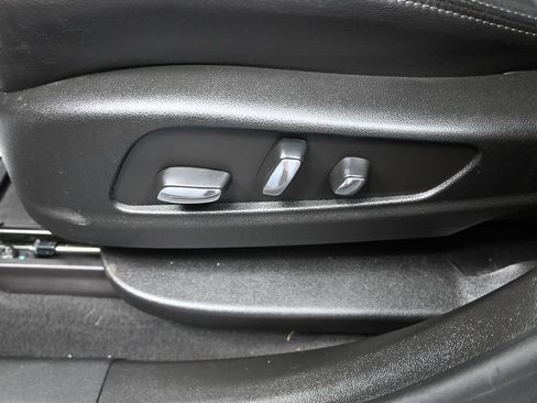 Used 2023 Cadillac XT6 Sport w/ Technology Package AWD/4WD image 12