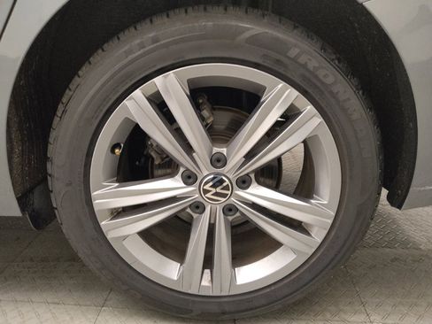 Used 2024 Volkswagen Jetta SE FWD image 31