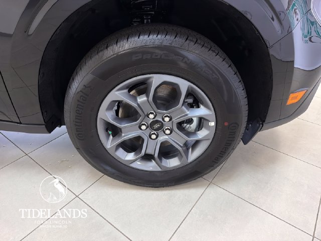 New 2026 Ford Maverick XLT w/ XLT Luxury Package FWD image 32