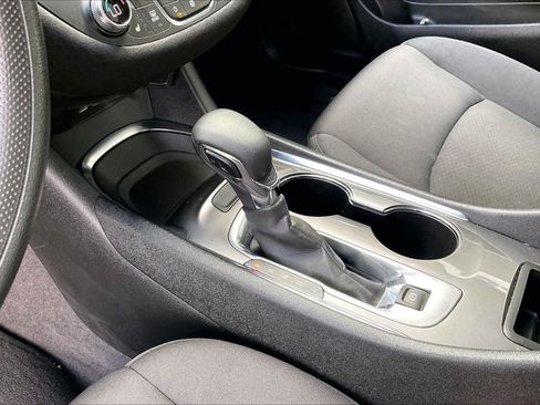 Used 2023 Chevrolet Malibu LT FWD image 15