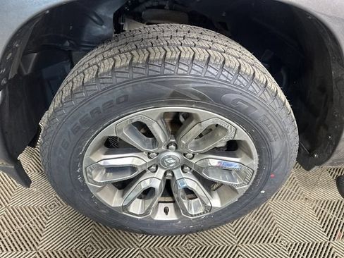 Used 2020 RAM 1500 Laramie w/ Sport Appearance Package AWD/4WD image 10
