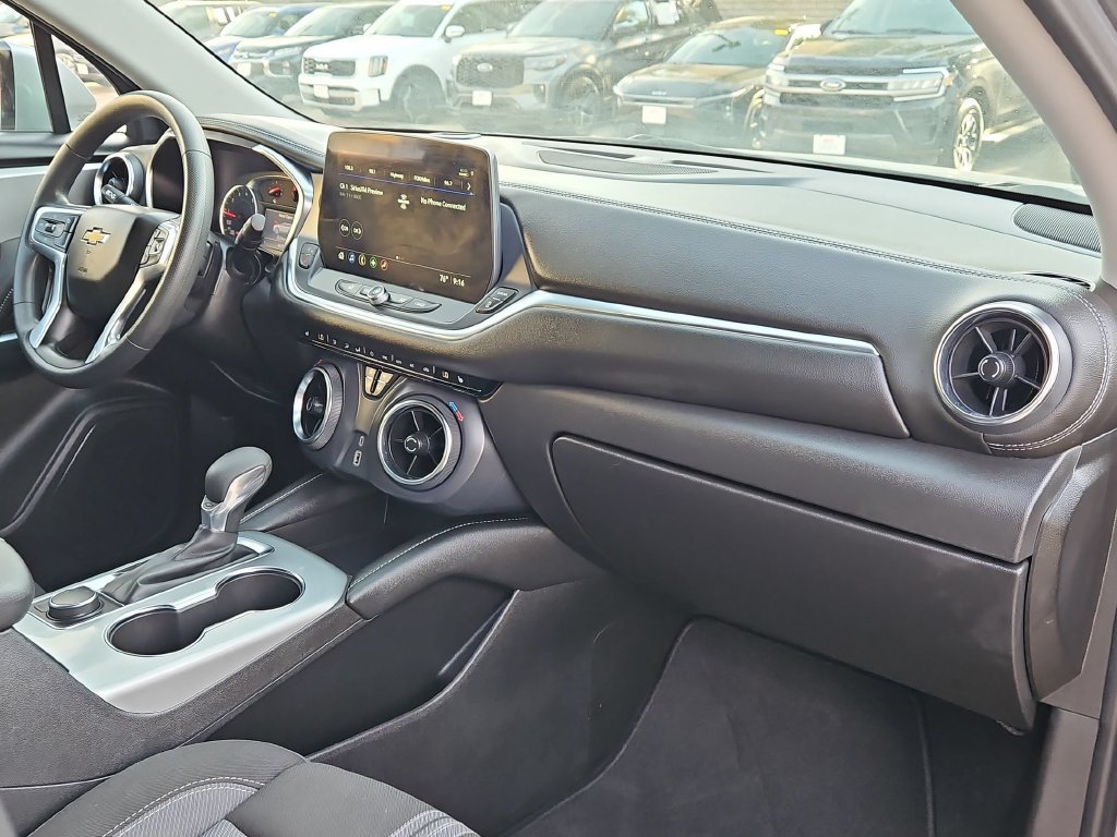 Used 2025 Chevrolet Blazer LT FWD image 29