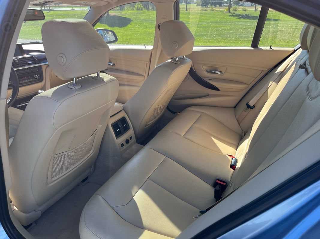 Used 2014 BMW 328i xDrive Sedan AWD/4WD image 10