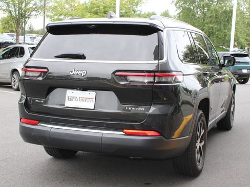 Used 2023 Jeep Grand Cherokee L Limited w/ Luxury Tech Group II AWD/4WD image 3