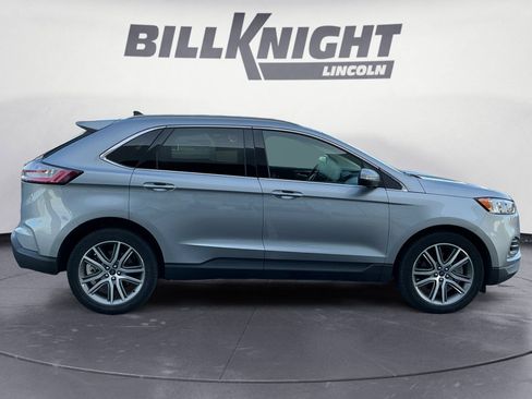 Used 2022 Ford Edge Titanium AWD/4WD image 6