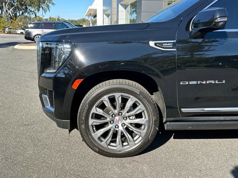 Used 2021 GMC Yukon Denali w/ LPO, Illumination Package image 11