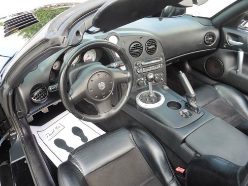 Used 2006 Dodge Viper SRT-10 RWD image 17
