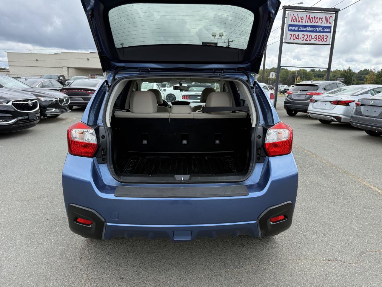 Used 2017 Subaru Crosstrek 2.0i Premium AWD/4WD image 11