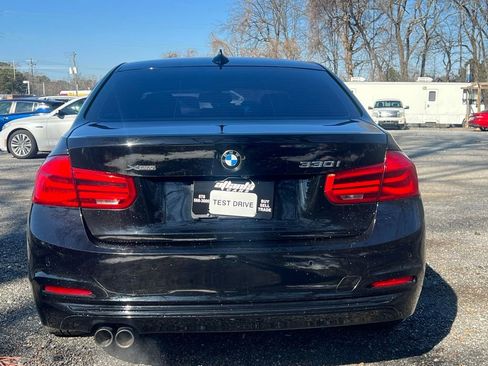 Used 2018 BMW 330i xDrive Sedan w/ Convenience Package AWD/4WD image 4