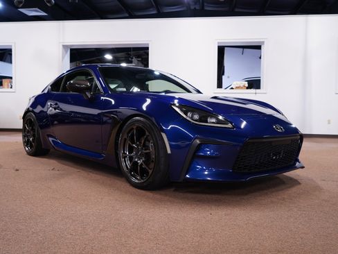 Used 2022 Toyota GR86 image 9