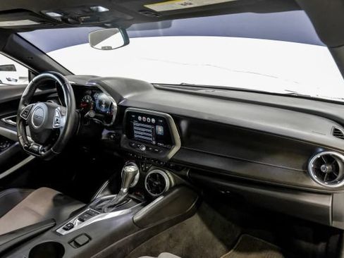 Used 2018 Chevrolet Camaro SS RWD image 20