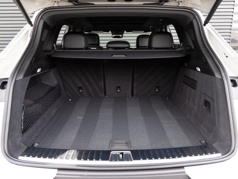 New 2026 Porsche Cayenne AWD/4WD image 29