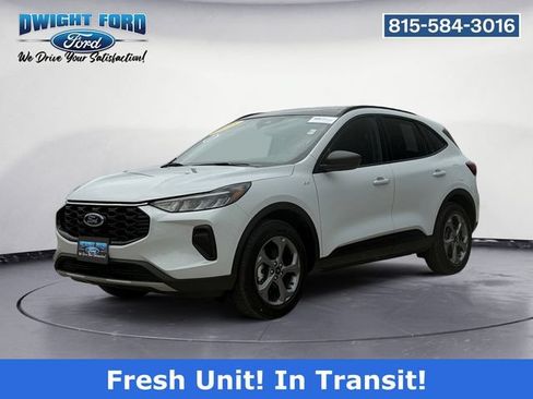 Certified 2025 Ford Escape ST-Line w/ Tech Pack #1 AWD/4WD image 1