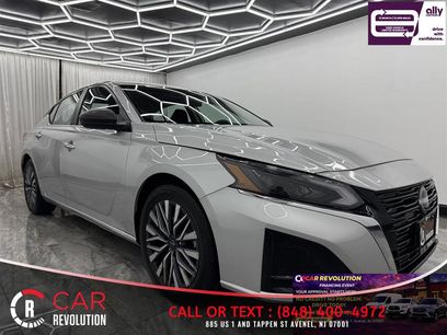 Used 2024 Nissan Altima 2.5 SV