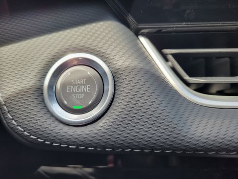 Used 2026 Chevrolet Equinox LT w/ Convenience Package II image 17