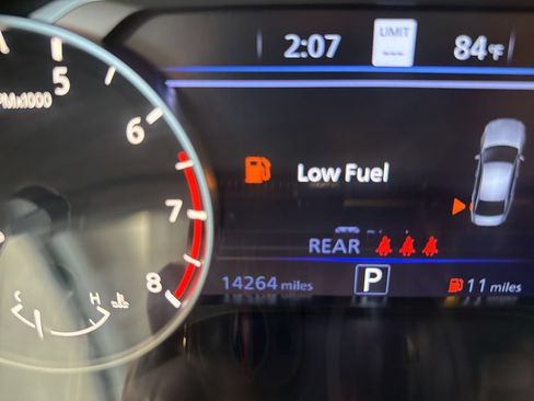 Used 2023 Nissan Altima 2.5 SL AWD/4WD image 19