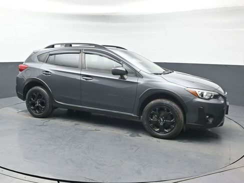 Used 2021 Subaru Crosstrek 2.0i Premium w/ Moonroof Package image 7