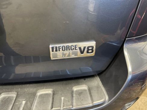 Used 2010 Toyota Sequoia Platinum AWD/4WD image 32
