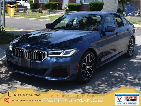 Used 2023 BMW 530e xDrive w/ M Sport Package AWD/4WD image 1
