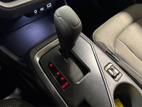 Used 2024 Subaru Crosstrek 2.0i Premium image 31