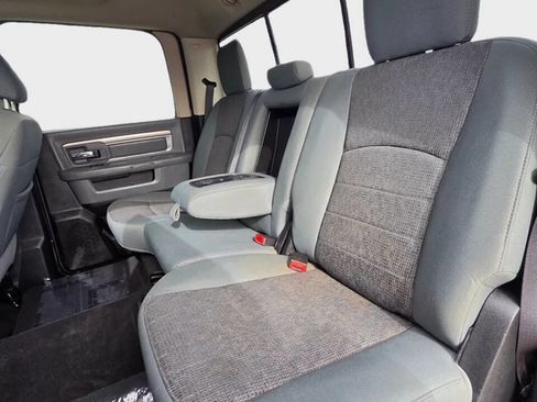 Used 2017 RAM 1500 Big Horn RWD image 13