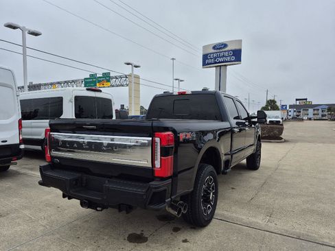 Certified 2024 Ford F250 Platinum w/ FX4 Off-Road Package image 6