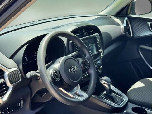 Used 2021 Kia Soul S FWD image 34