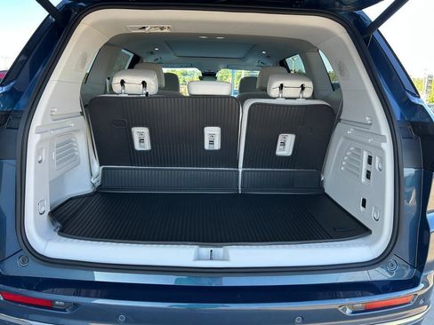 New 2026 Buick Enclave Avenir w/ Super Cruise Package image 15