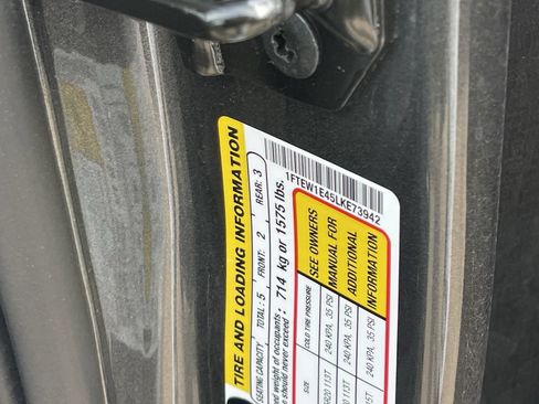 Used 2018 Ford F150 XL w/ Equipment Group 101A Mid AWD/4WD image 14