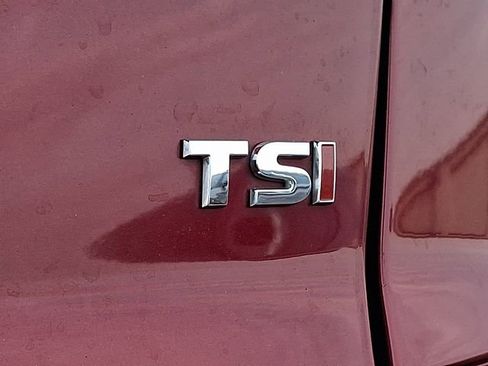 Used 2018 Volkswagen Passat 2.0T SE image 30