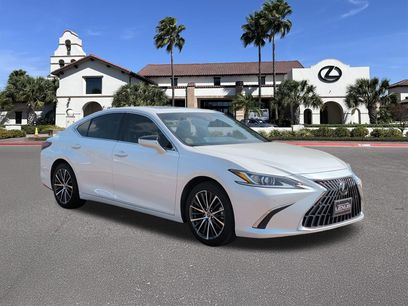 Used 2025 Lexus ES 350 w/ Premium Package