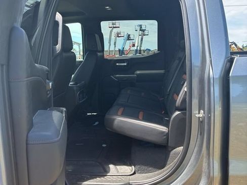 Used 2021 GMC Sierra 1500 AT4 w/ AT4 Value Package AWD/4WD image 6